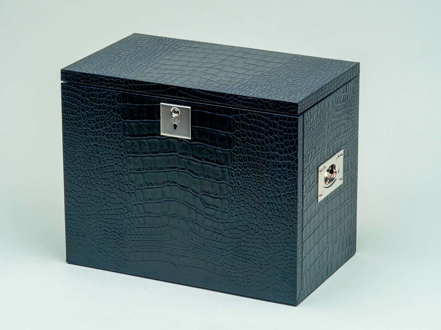 <p>Smythson stationery bureau</p>