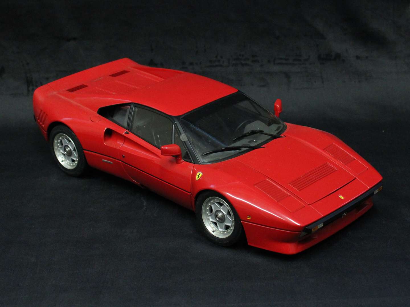 <p>Tamiya Ferrari 288 GTO model</p>