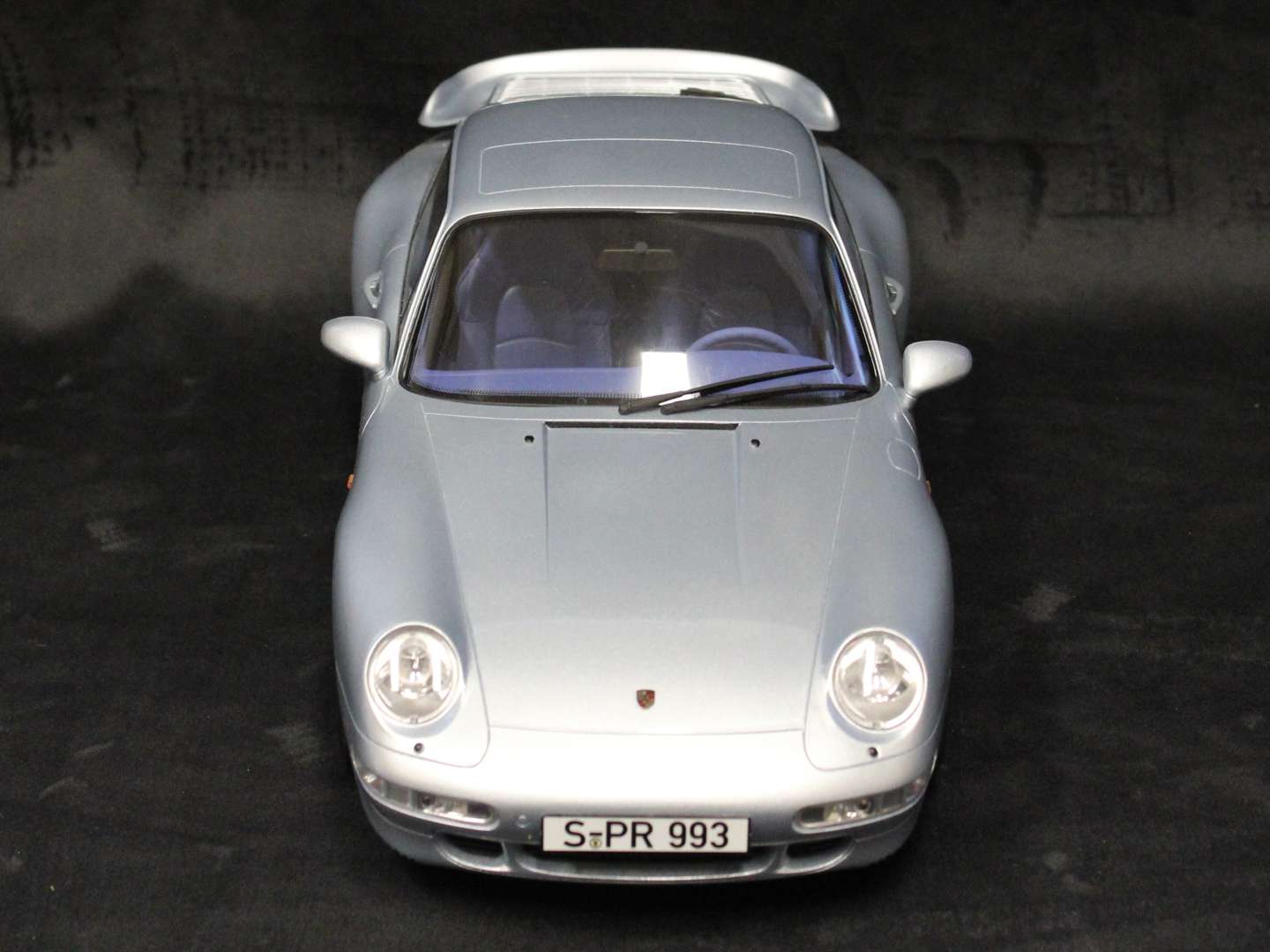 <p>GT Spirit Porsche 911 model</p>