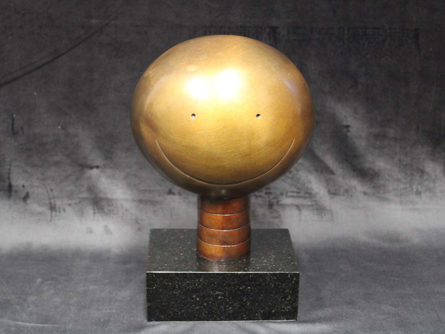 <p>Doug Hyde bronze sculpture</p>