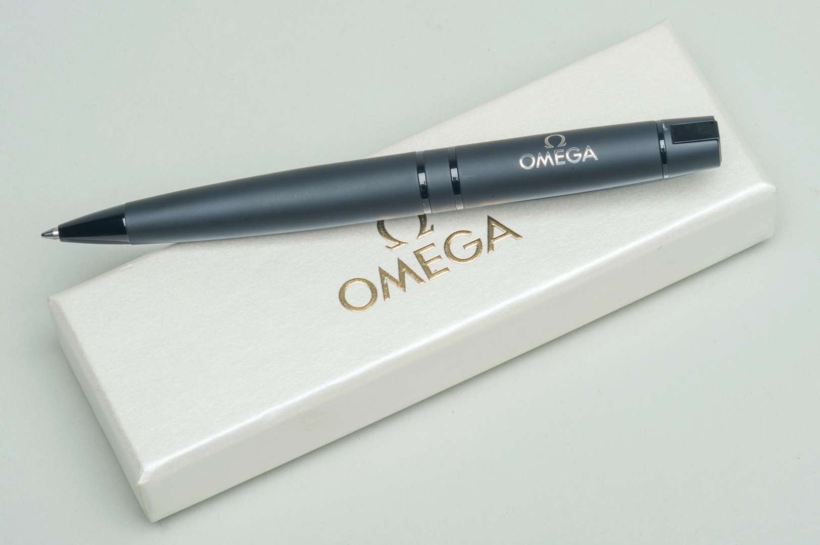 <p>Omega pen</p>