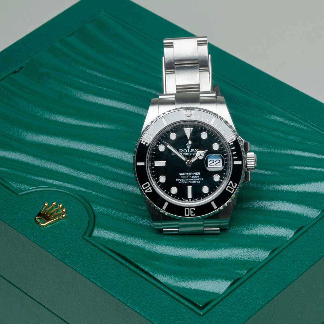 <p>Rolex Submariner Date men's watch</p>