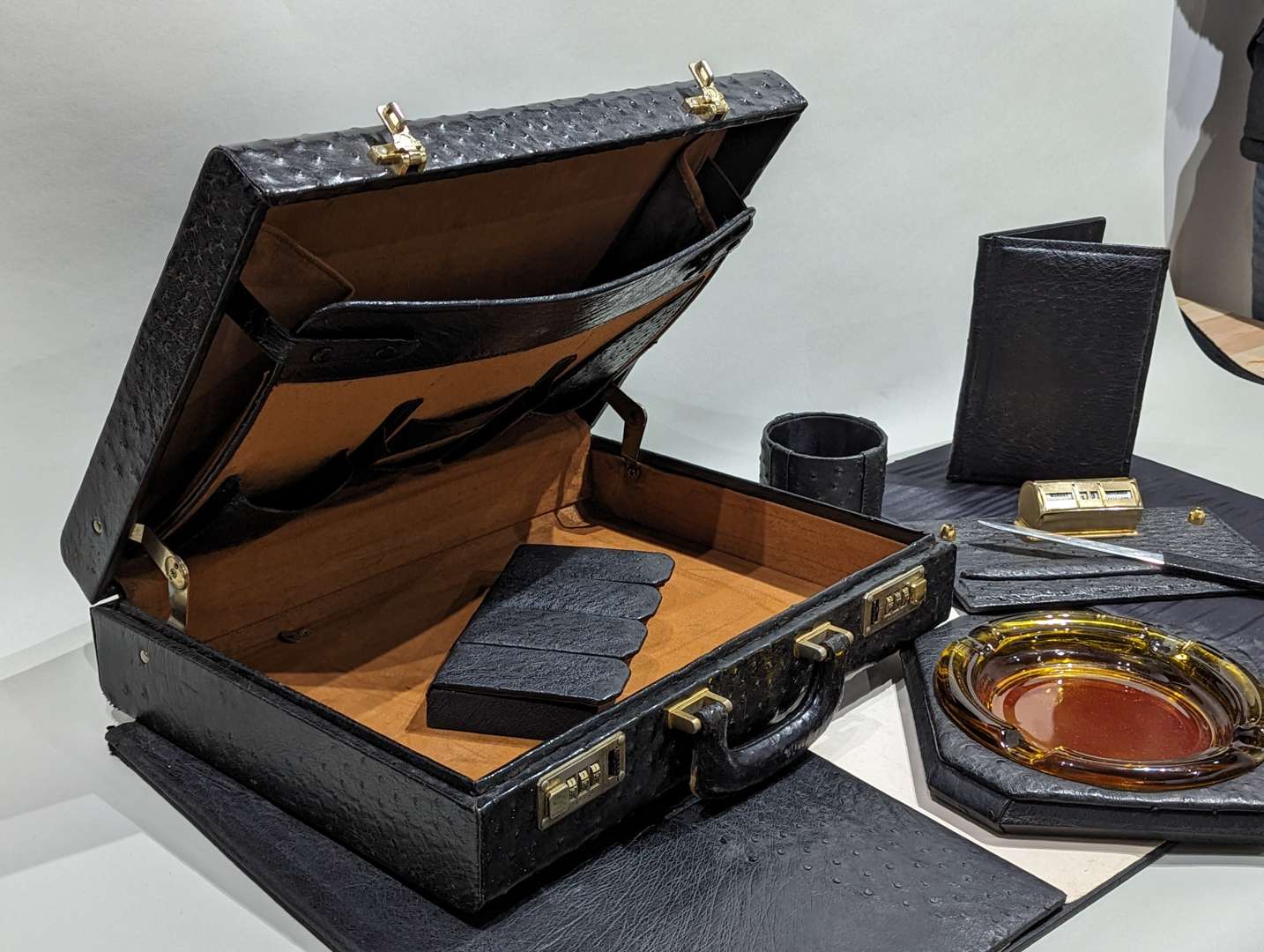 <p>Ostrich leather desk set circa 1970's&nbsp;</p>