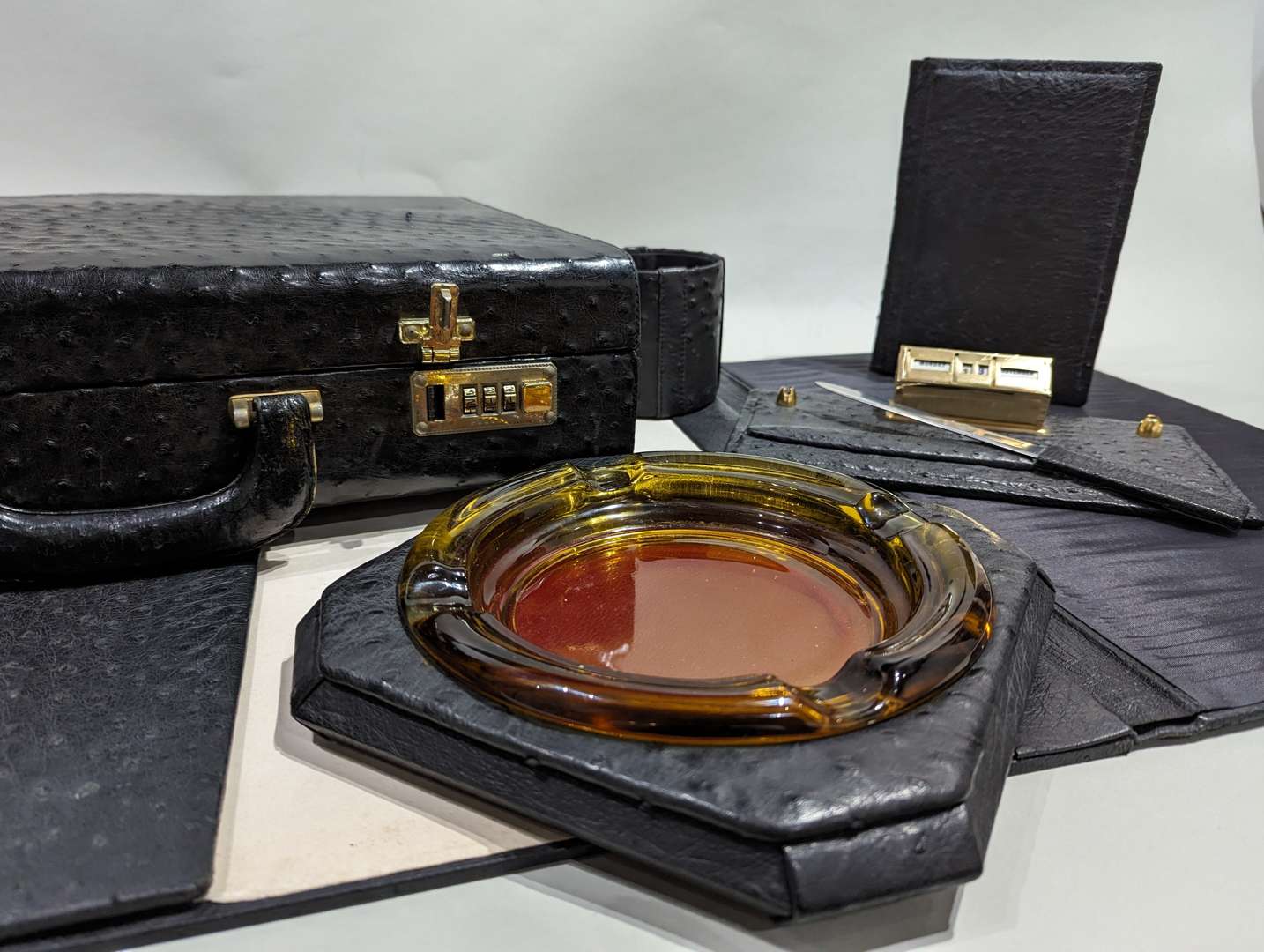 <p>Ostrich leather desk set circa 1970's&nbsp;</p>