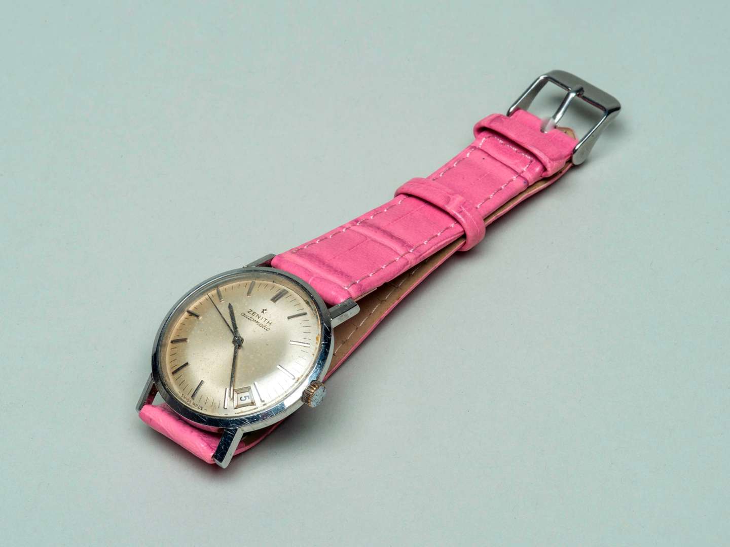 <p>Zenith automatic watch</p>