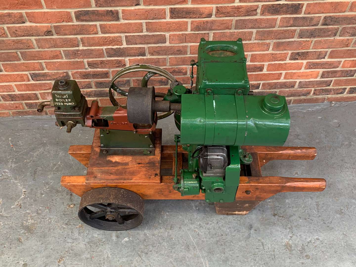 <p>Lister Stationary Engine</p>