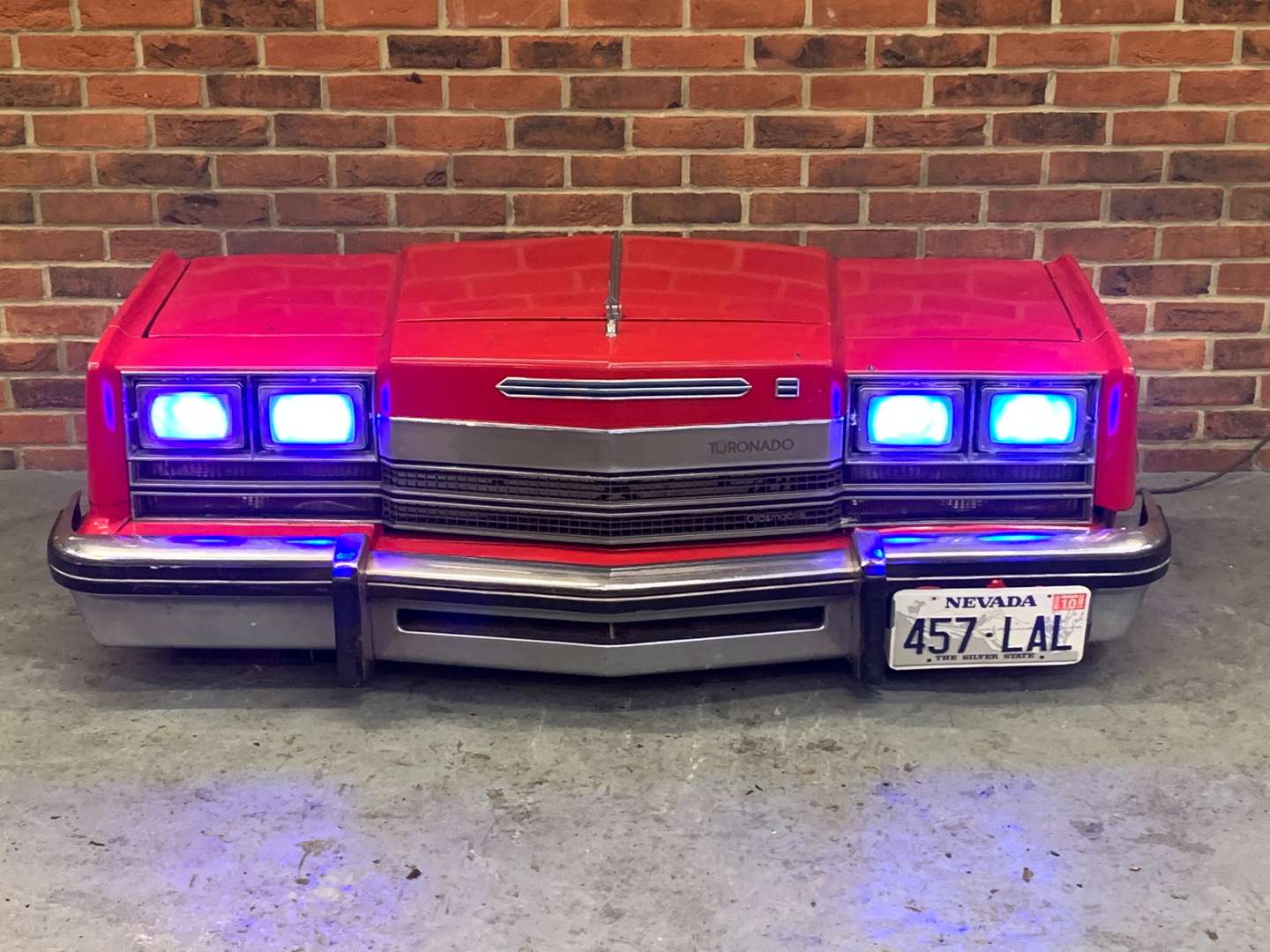 <p>Oldsmobile Toronado Front End Light Up Wall Display</p>