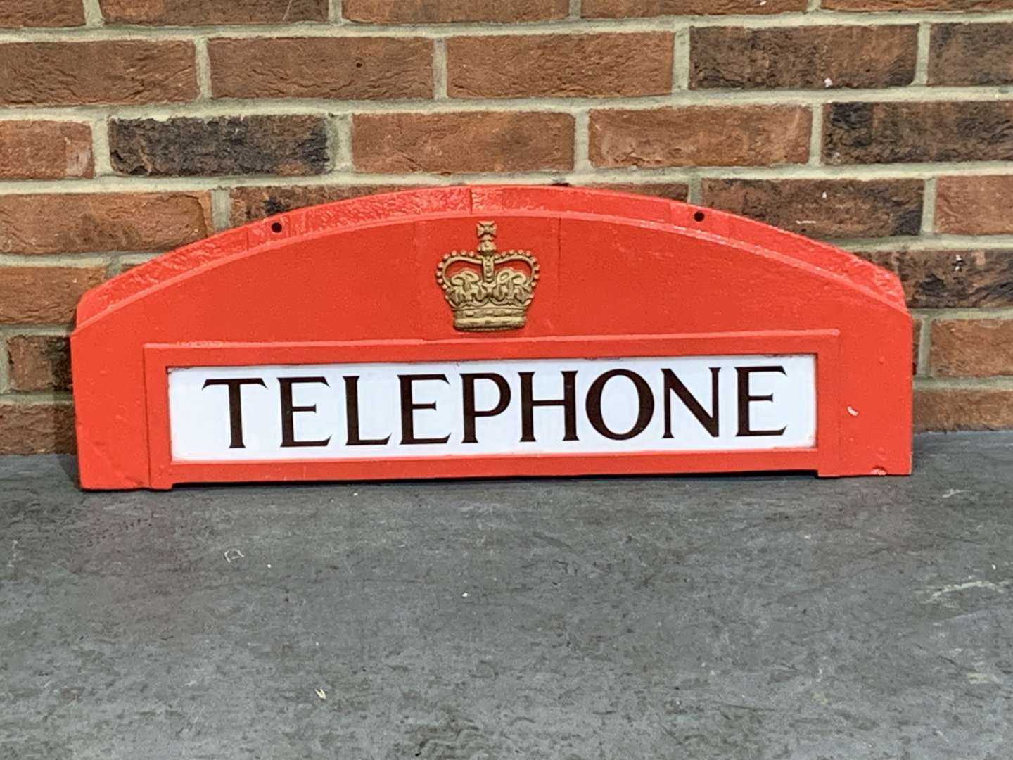 <p>Cast Iron Telephone Box Top Display</p>