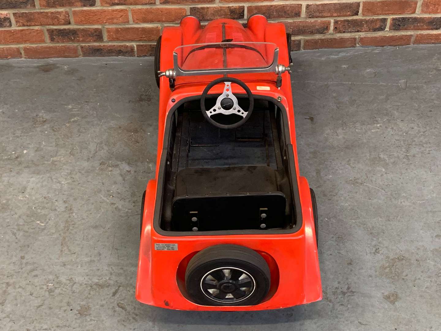 <p>Hamilton Brookes and Co Plastic Morgan Pedal Car</p>