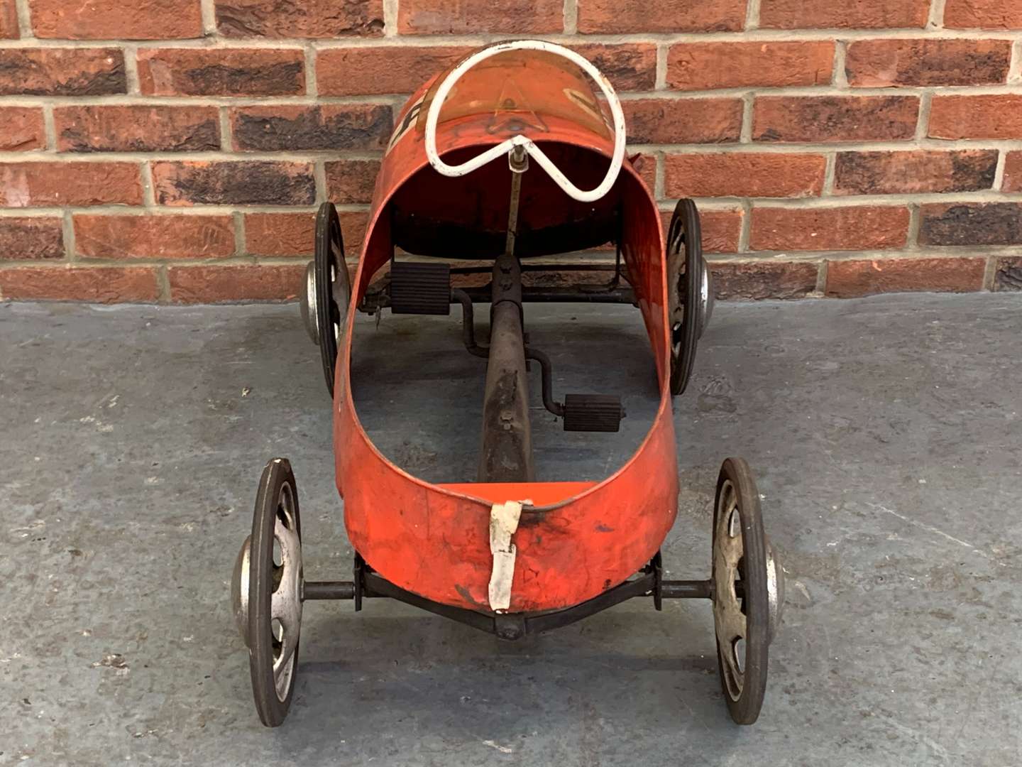 <p>Tri-Ang Silverstone Special Child's Pedal Race Car</p>