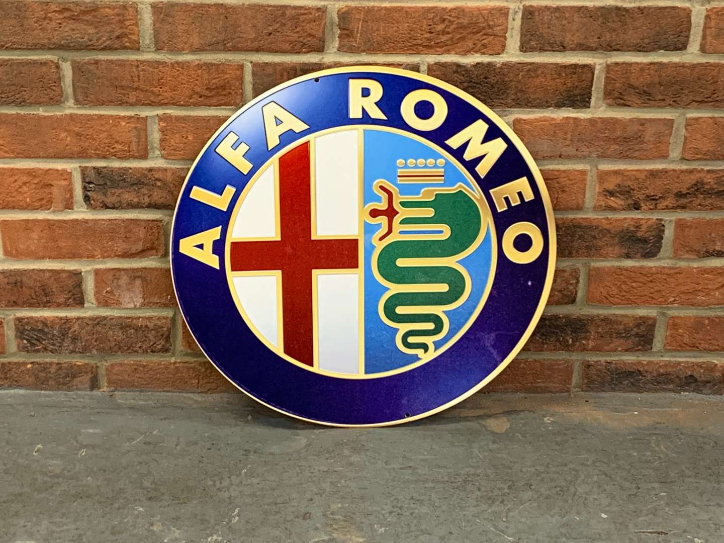 <p>Alfa Romeo Emblem Sign</p>