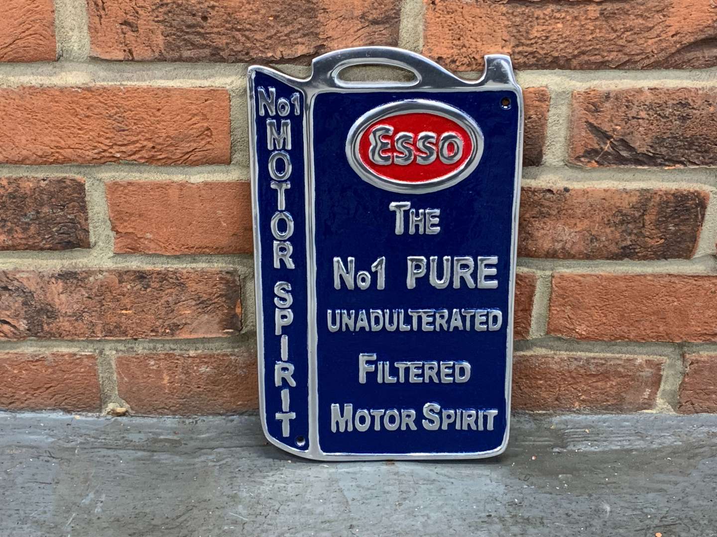 <p>Esso Cast Aluminium Sign</p>