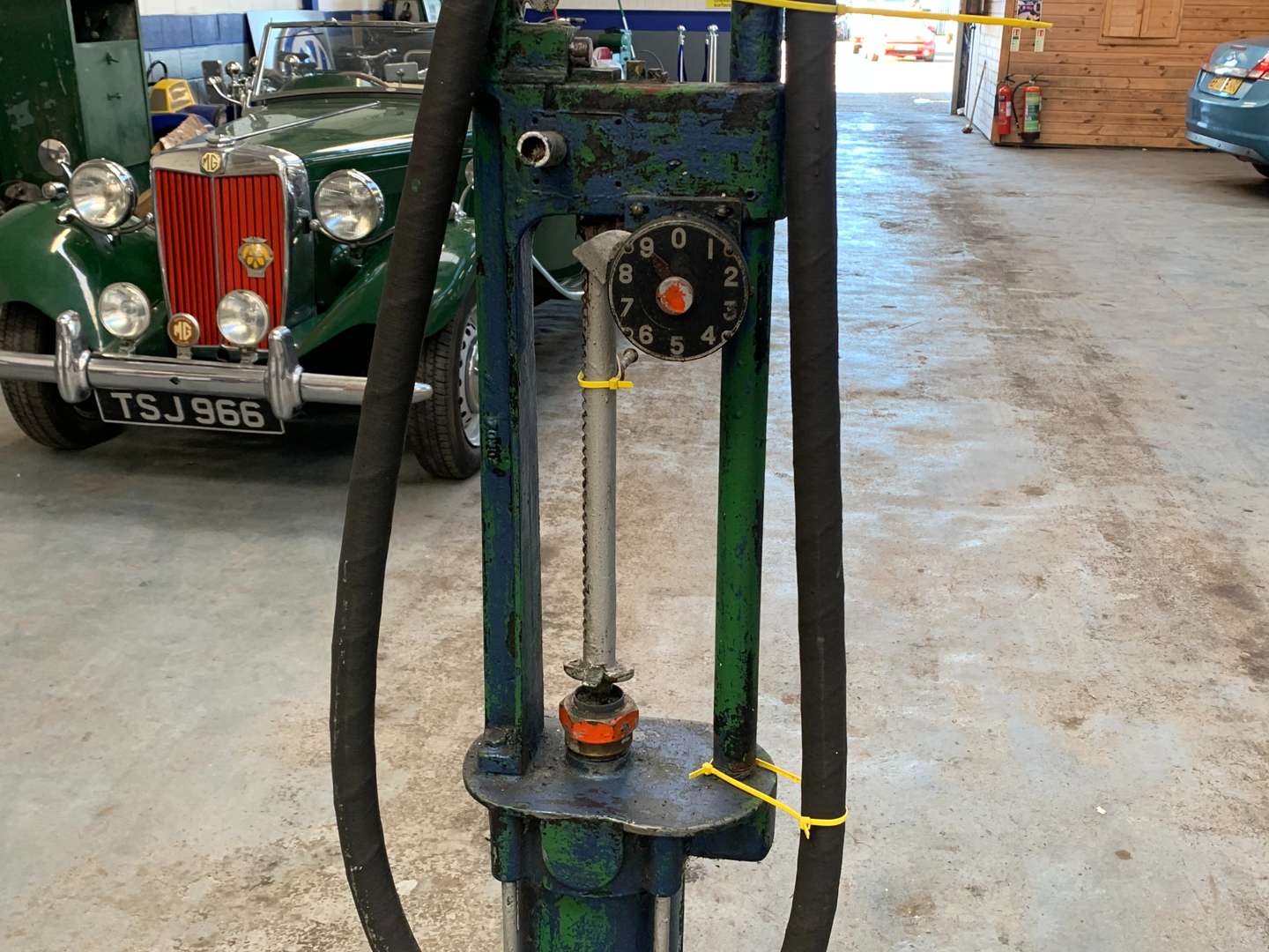 <p>Wayne Hand Cranked Petrol Pump</p>