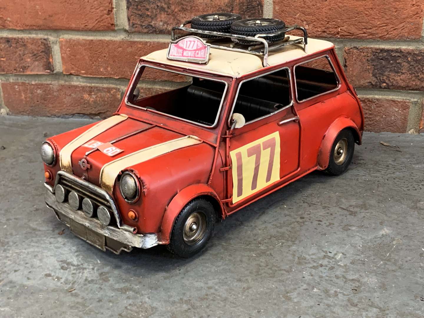 <p>Modern Tin Plate Mini Rally Model Car</p>