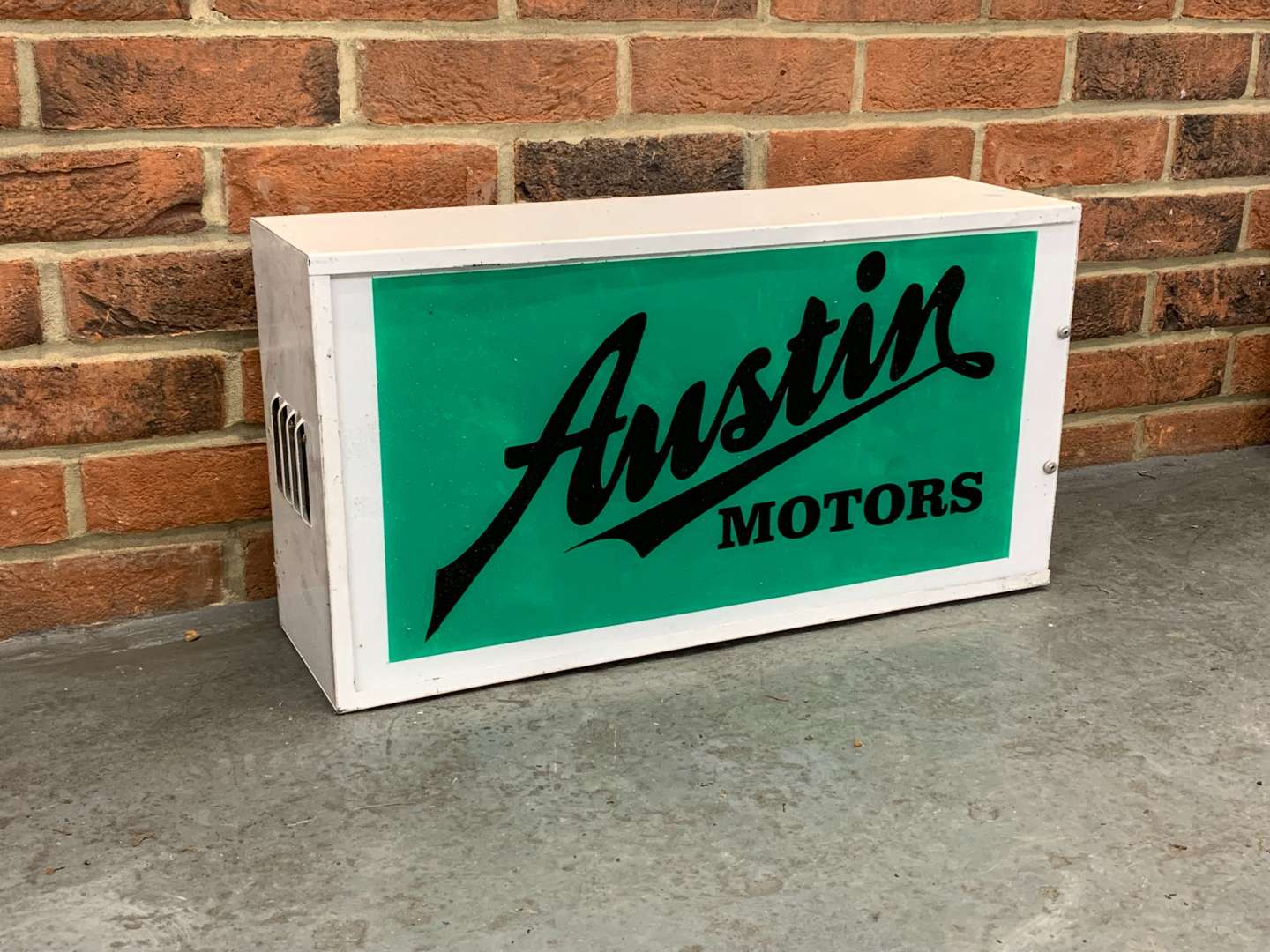 <p>Austin Motors Made Light Box</p>