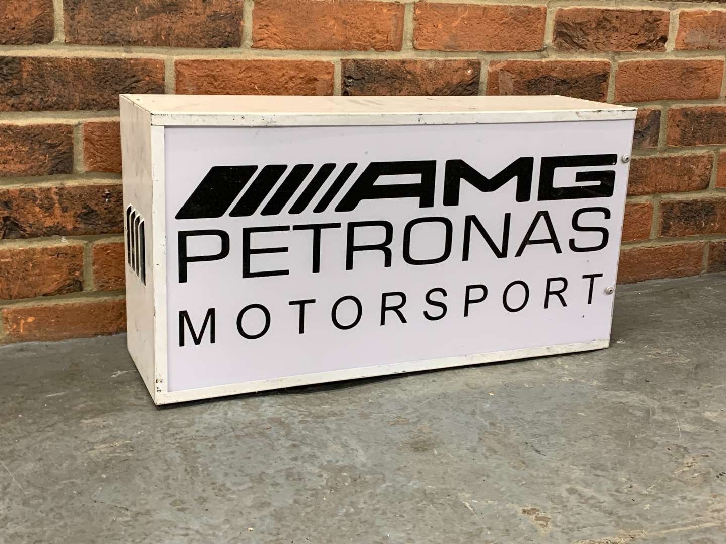 <p>AMG Petronas Motorsport Made Light Box</p>