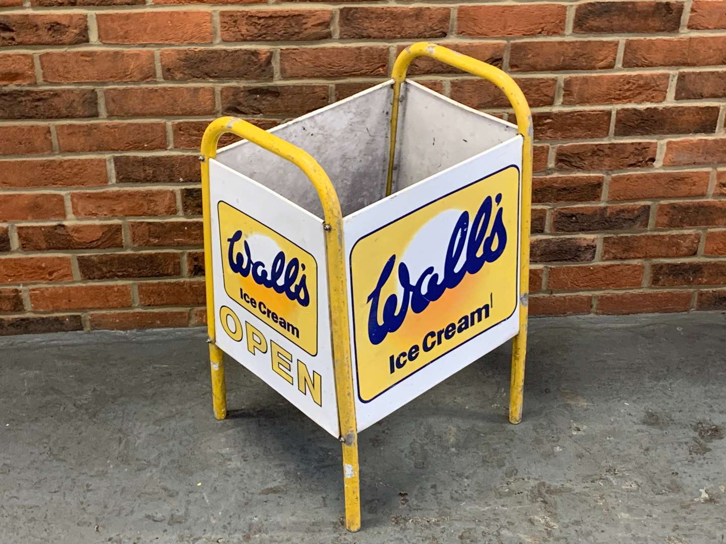 <p>Walls Freestanding Ice Cream Bin</p>