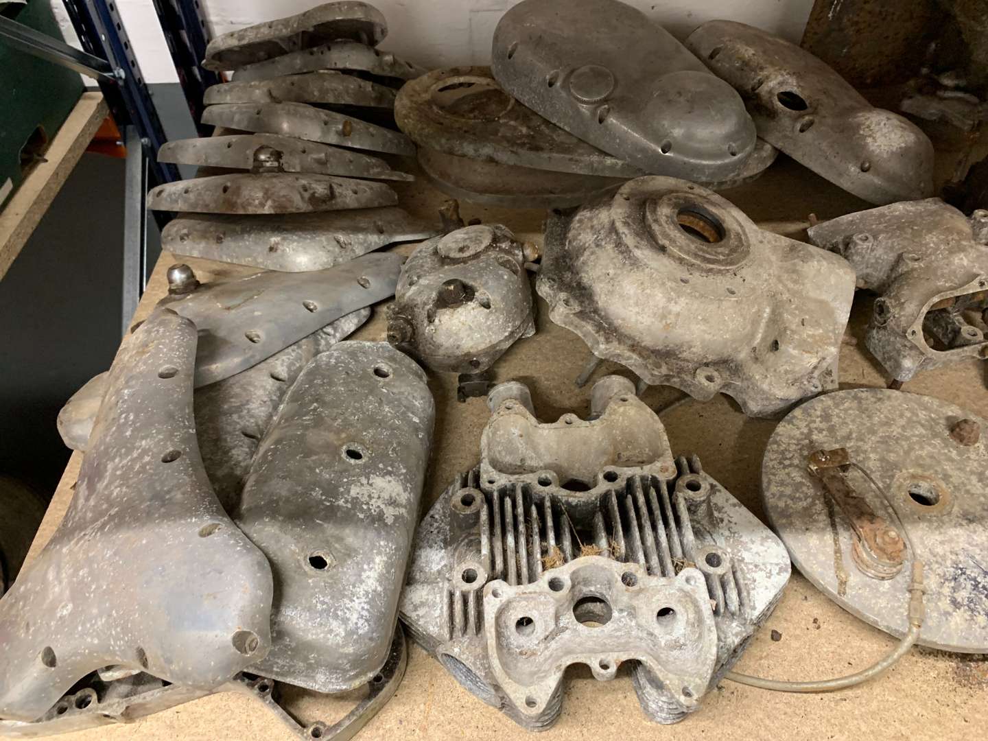 <p>Large Quantity of Vintage Motorcycle Engines and Spares</p>