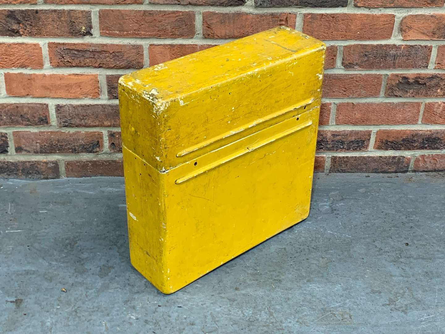 <p>AA Fibreglass Storage Box</p>