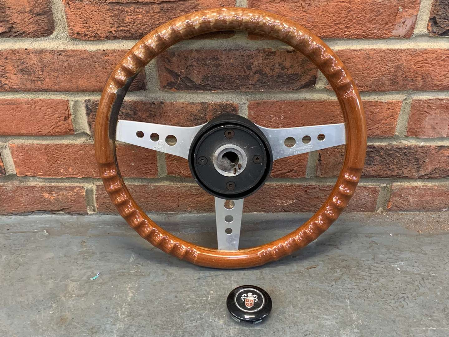 <p>Classic Car Steering Wheel</p>