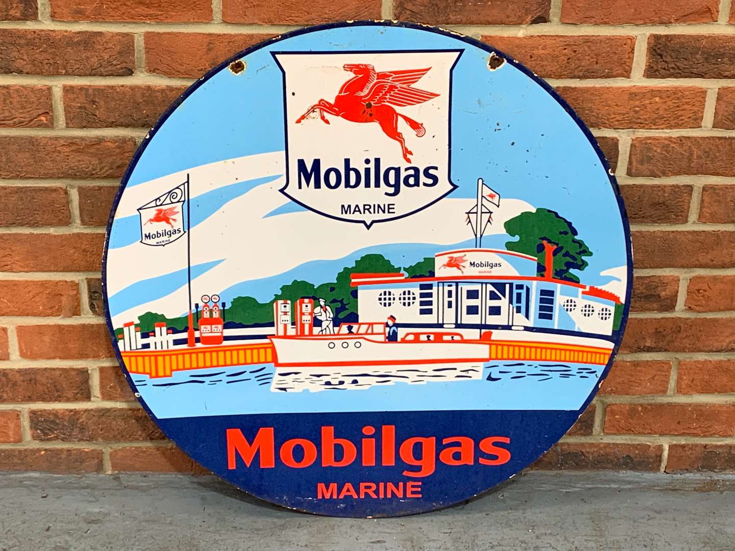 <p>Mobilgas Marine Circular Enamel Sign</p>