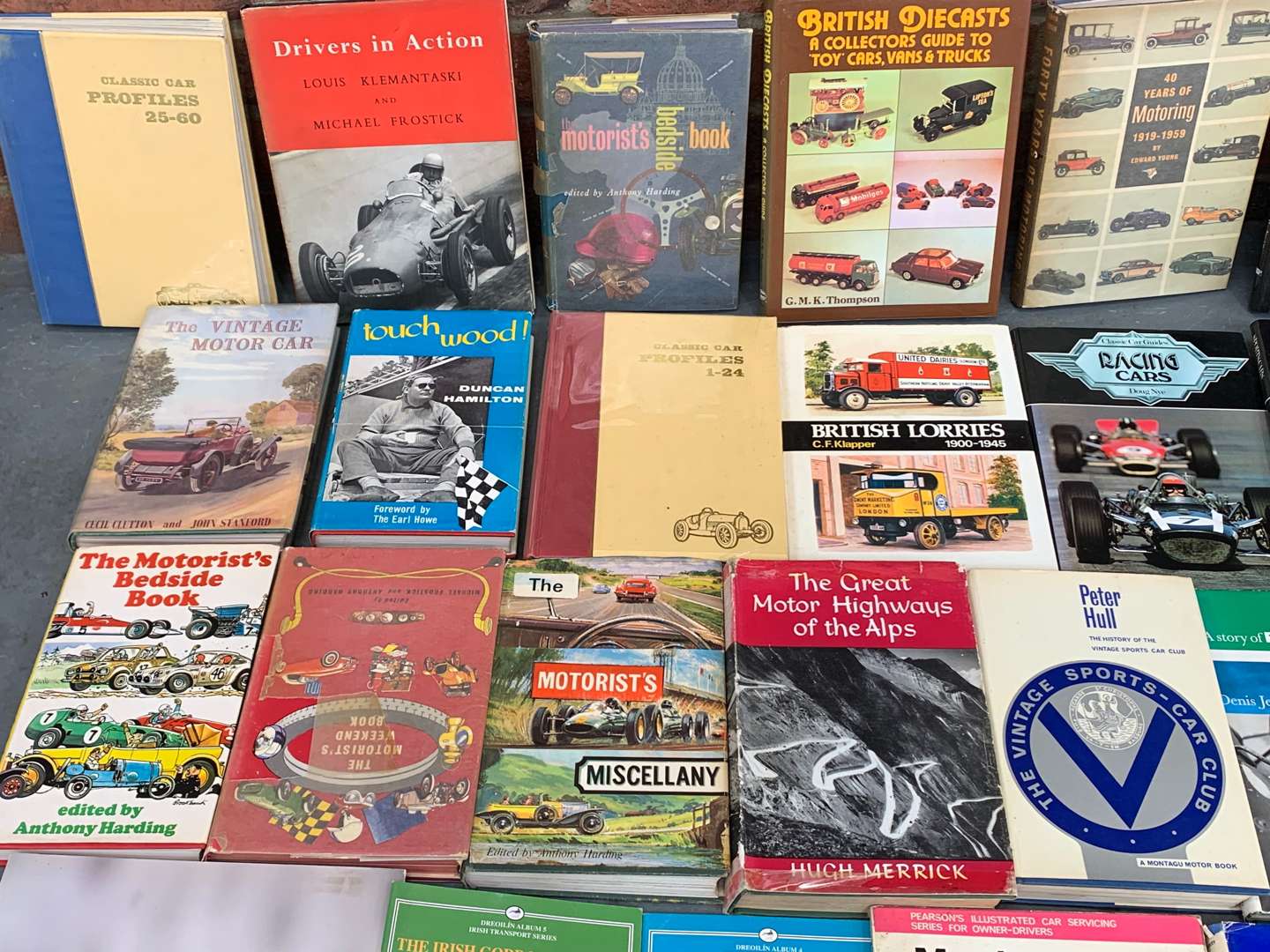 <p>Box Of Motoring Literature&nbsp;</p>