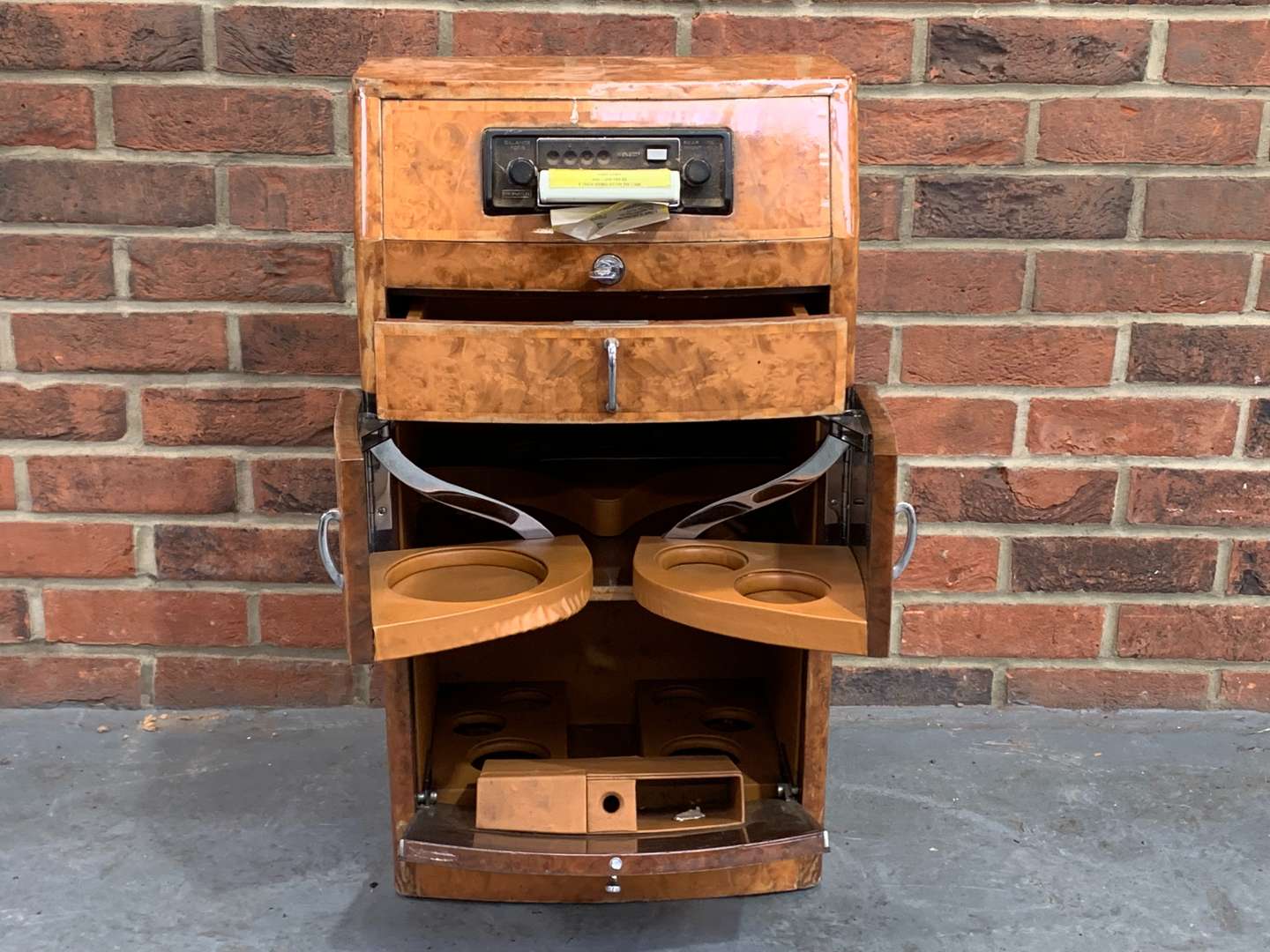 <p>Rolls Royce Phantom Limousine Walnut Cocktail Cabinet &nbsp;&nbsp;</p>