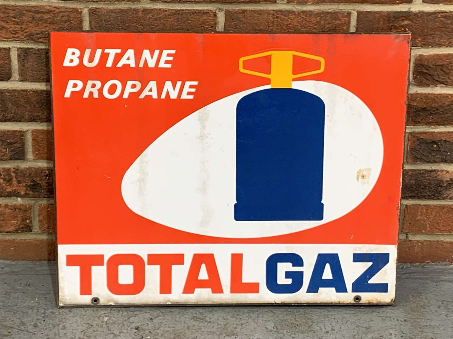 <p>Totalgaz Enamel Flange Sign</p>