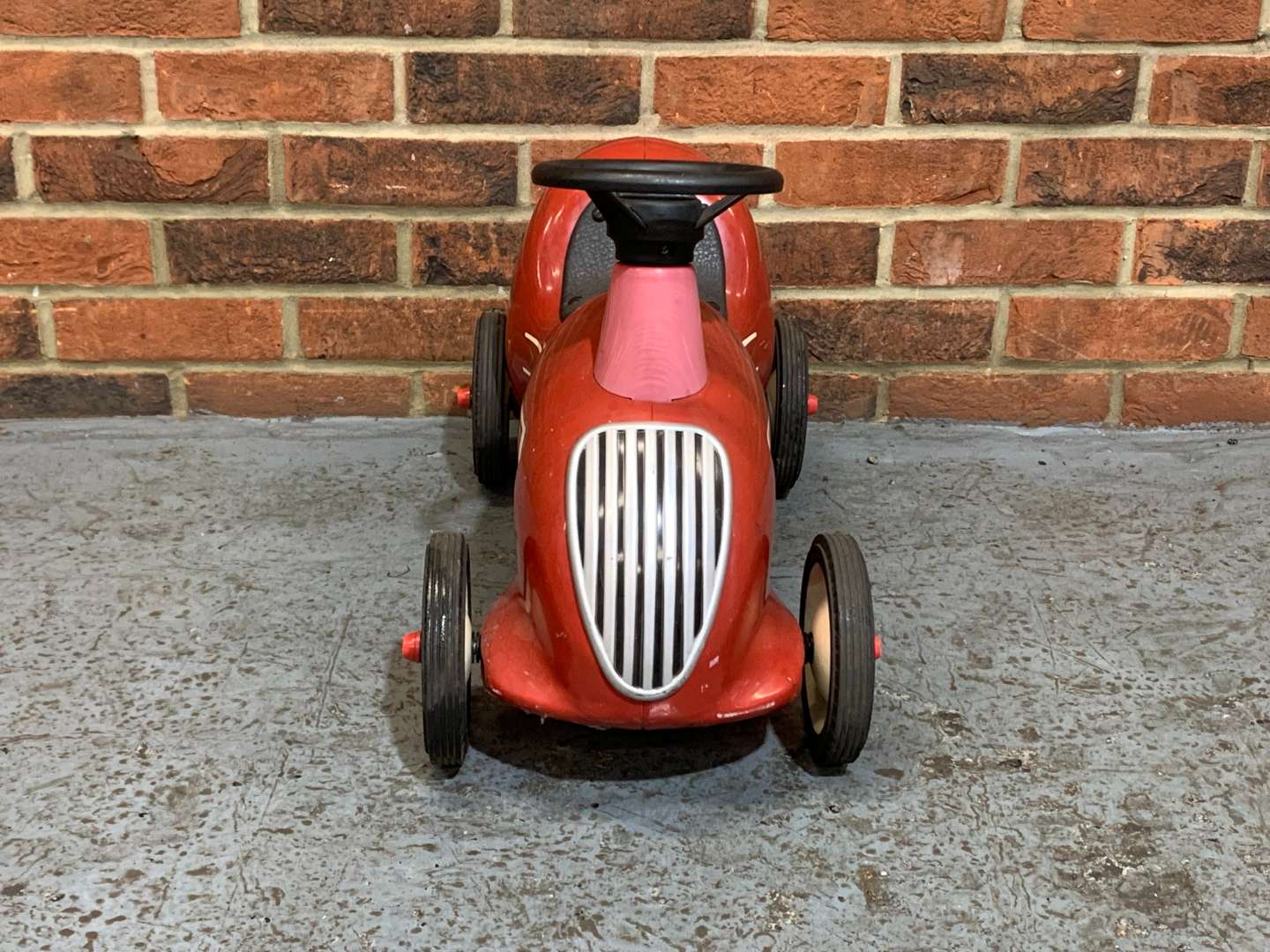 <p>Radio Flyer Tin Plate Childs Push Along Car</p>