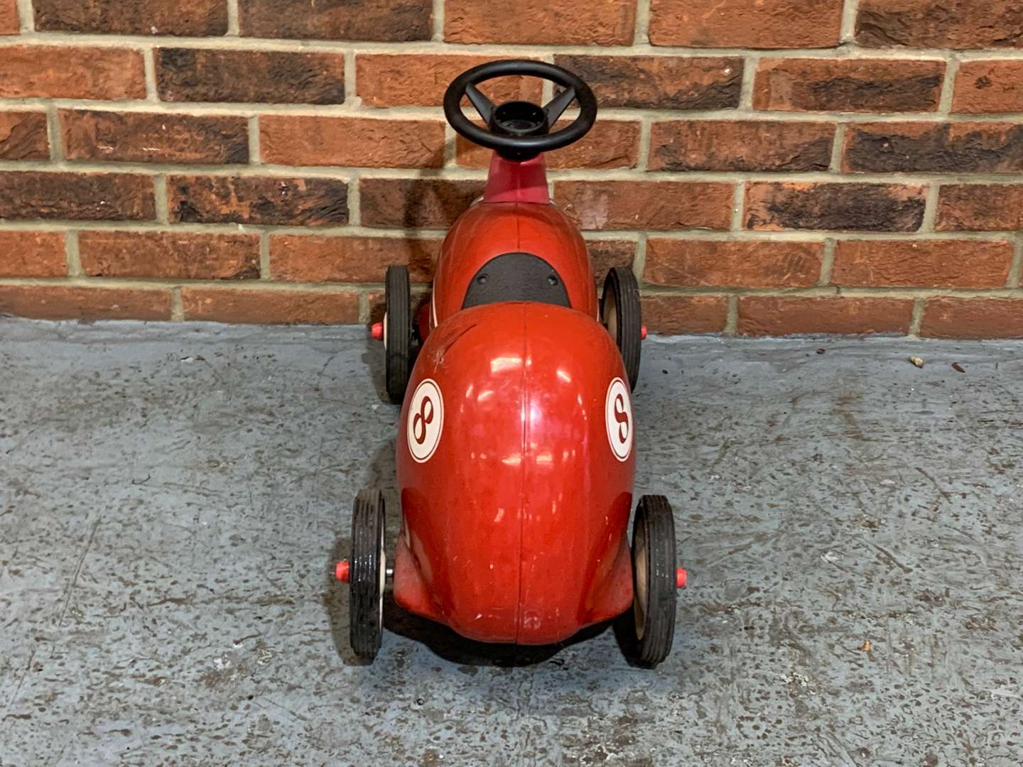 <p>Radio Flyer Tin Plate Childs Push Along Car</p>