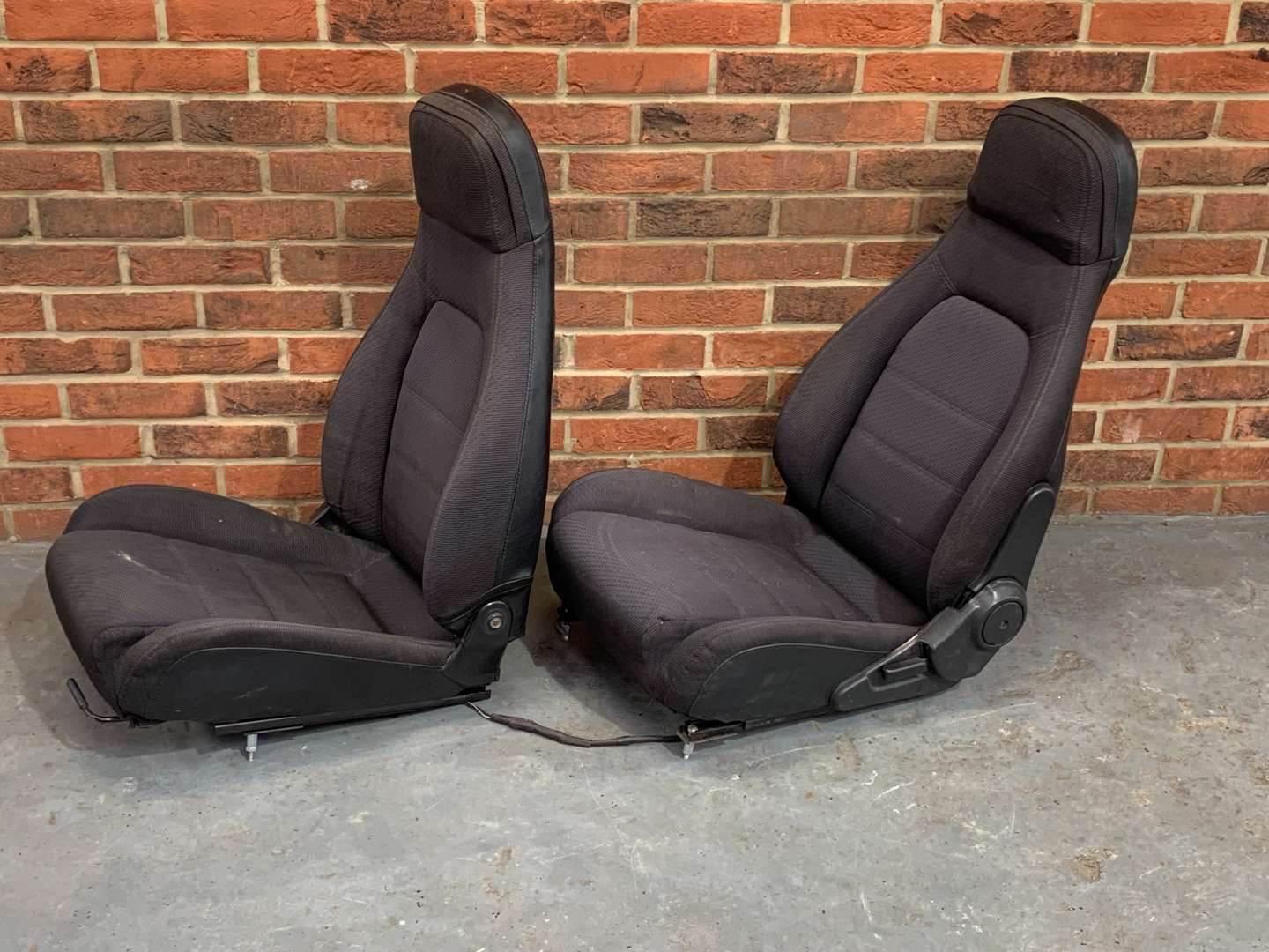 <p>Two Mazda MX5 Seats</p>