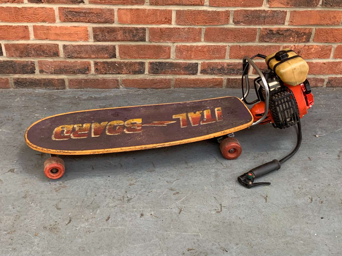 <p>&nbsp;1970's Ital Board Petrol Skate Board</p>