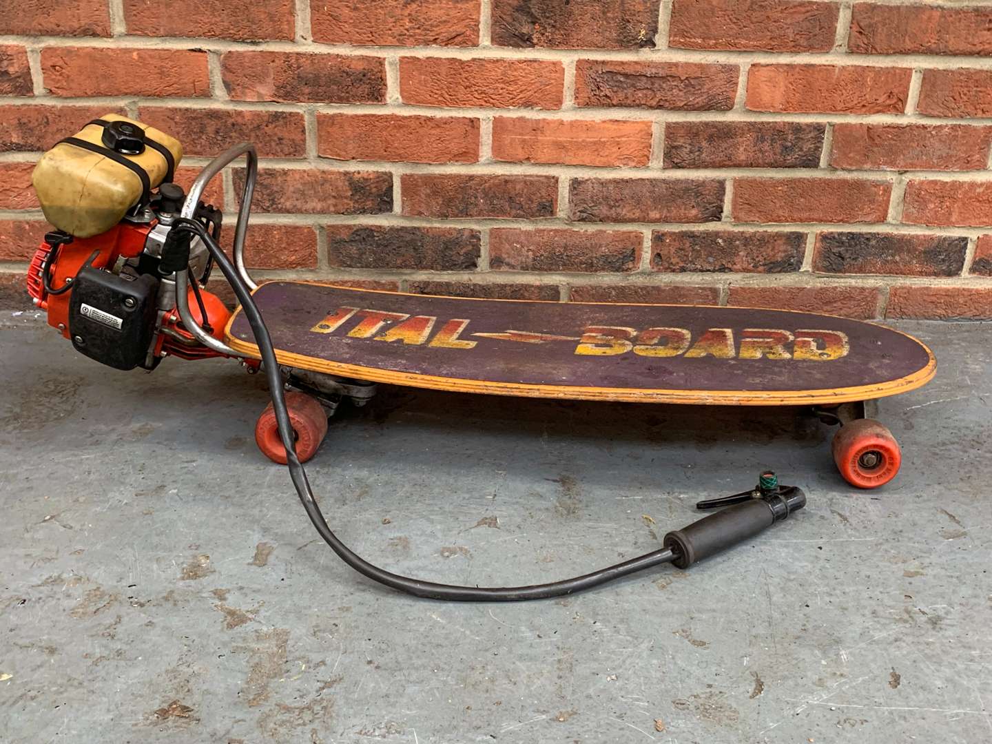 <p>&nbsp;1970's Ital Board Petrol Skate Board</p>