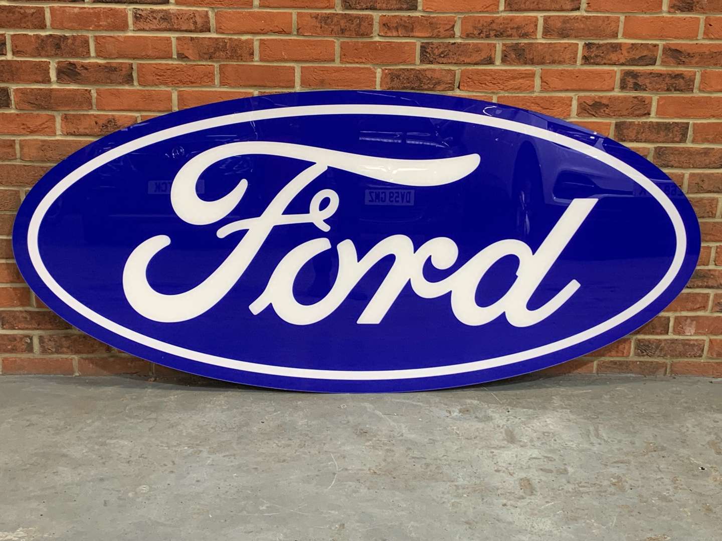 <p>Extremely Large Ford Emblem Perspex Sign</p>