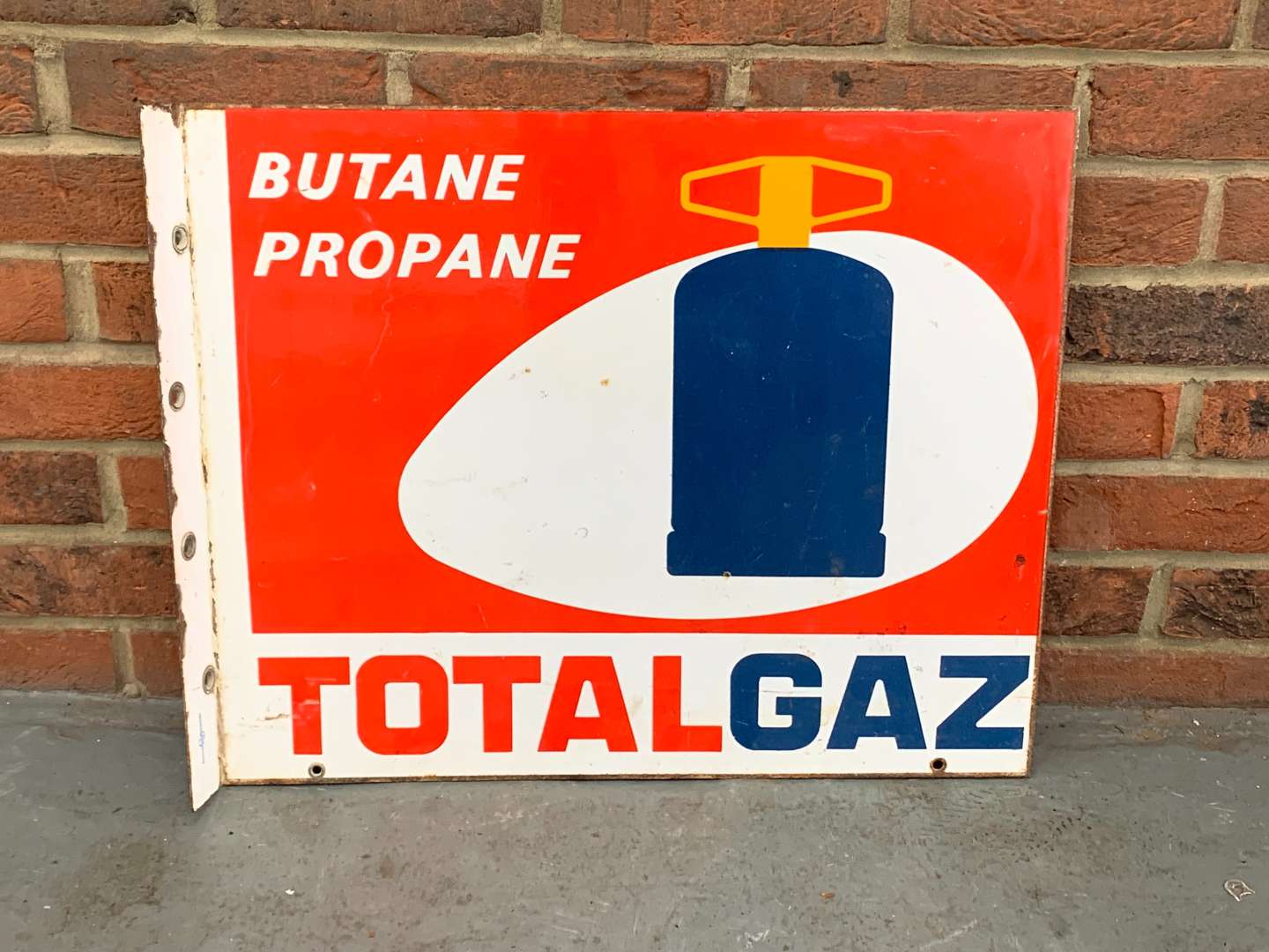 <p>Totalgaz Enamel Flange Sign</p>