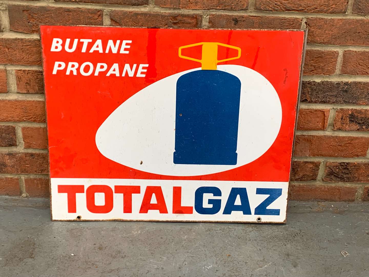 <p>Totalgaz Enamel Flange Sign</p>