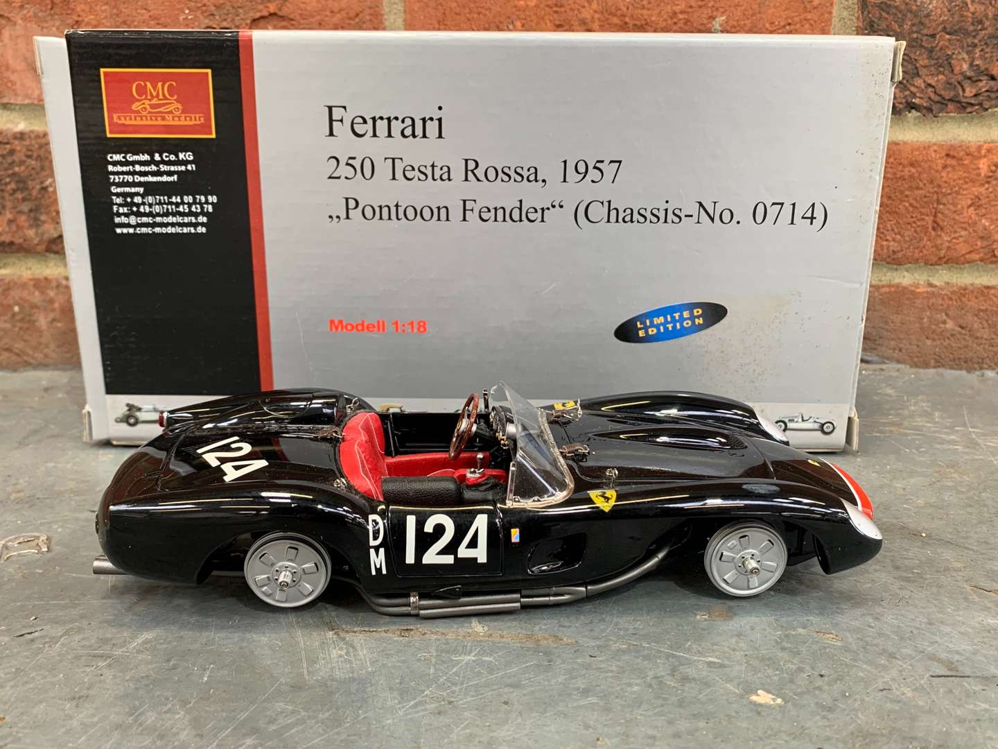 <p>CMC 1957 Ferrari 250 Testa Rossa Pontoon Fender Boxed 1;18 Scale a/f</p>