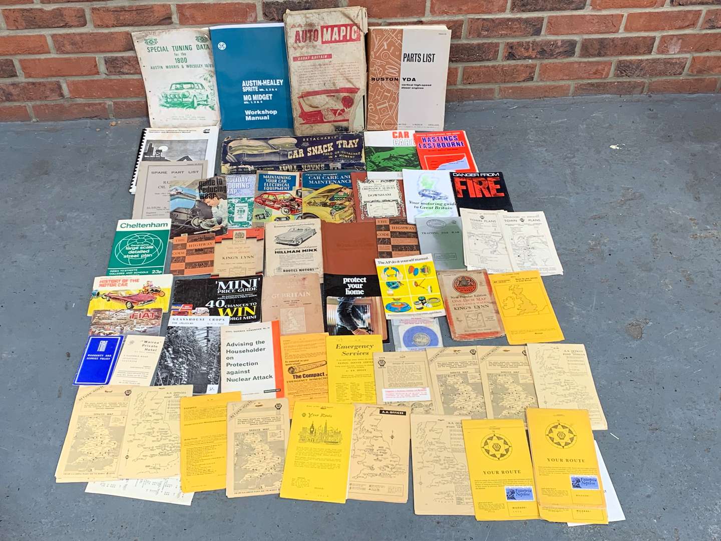 <p>Box of Motoring Literature, Maps Etc</p>