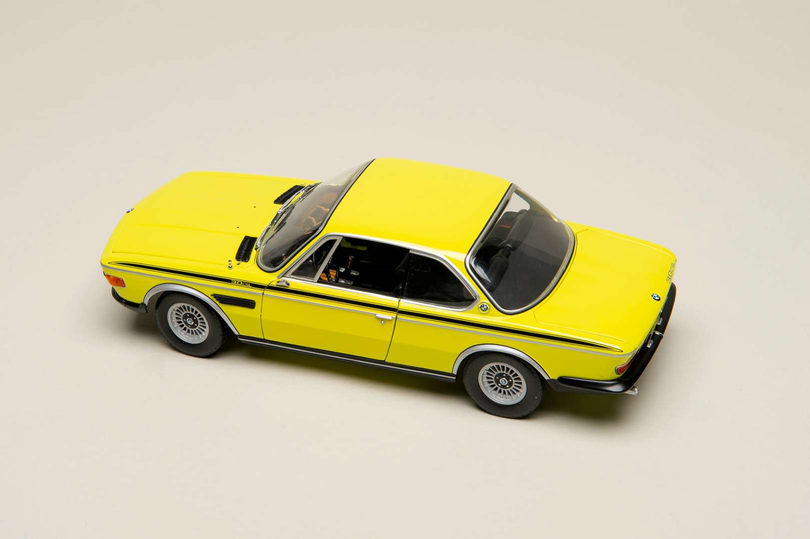 <p>MINICHAMPS, 1972, BMW, 3.0 CSI</p>