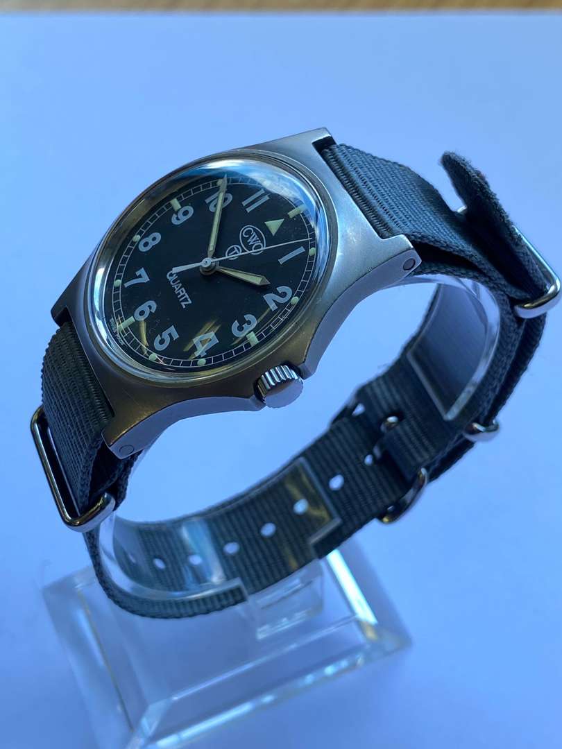 <p>CWC, a stainless steel, quartz, military issue (Royal Navy) , centre seconds wristwatch, 1990, G10,</p>