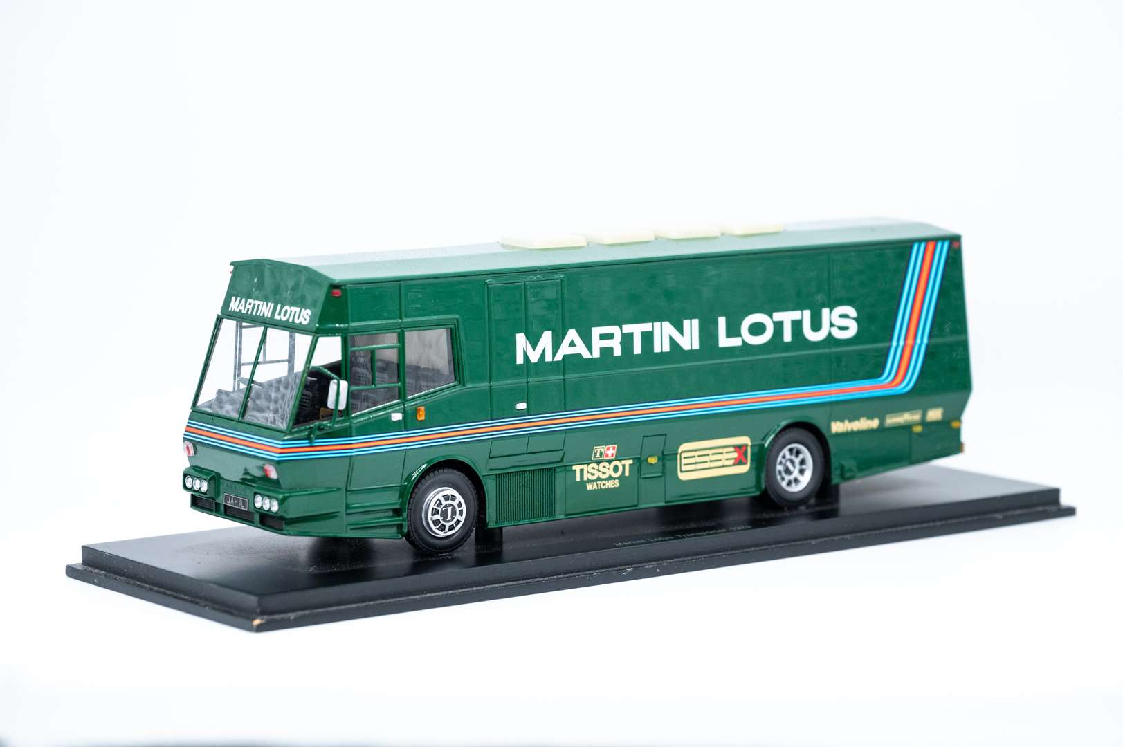 <p>A collection of 5 various Team Lotus models</p>