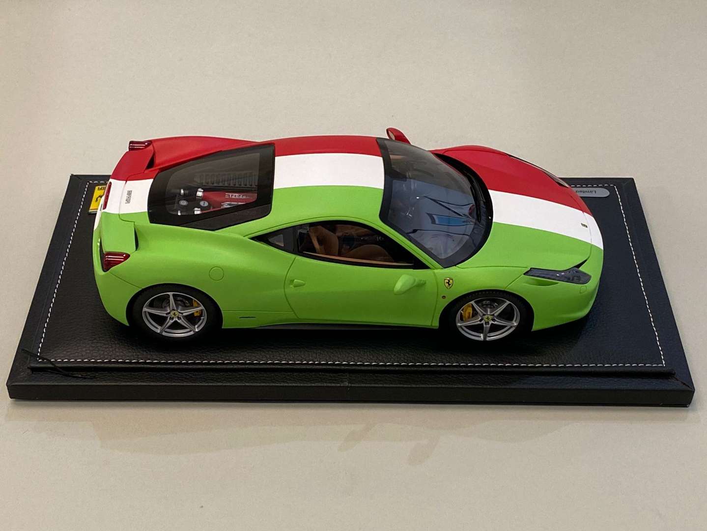 <p>BBR, FERRARI, 458 Italia, Italian Flag, 1:18</p>