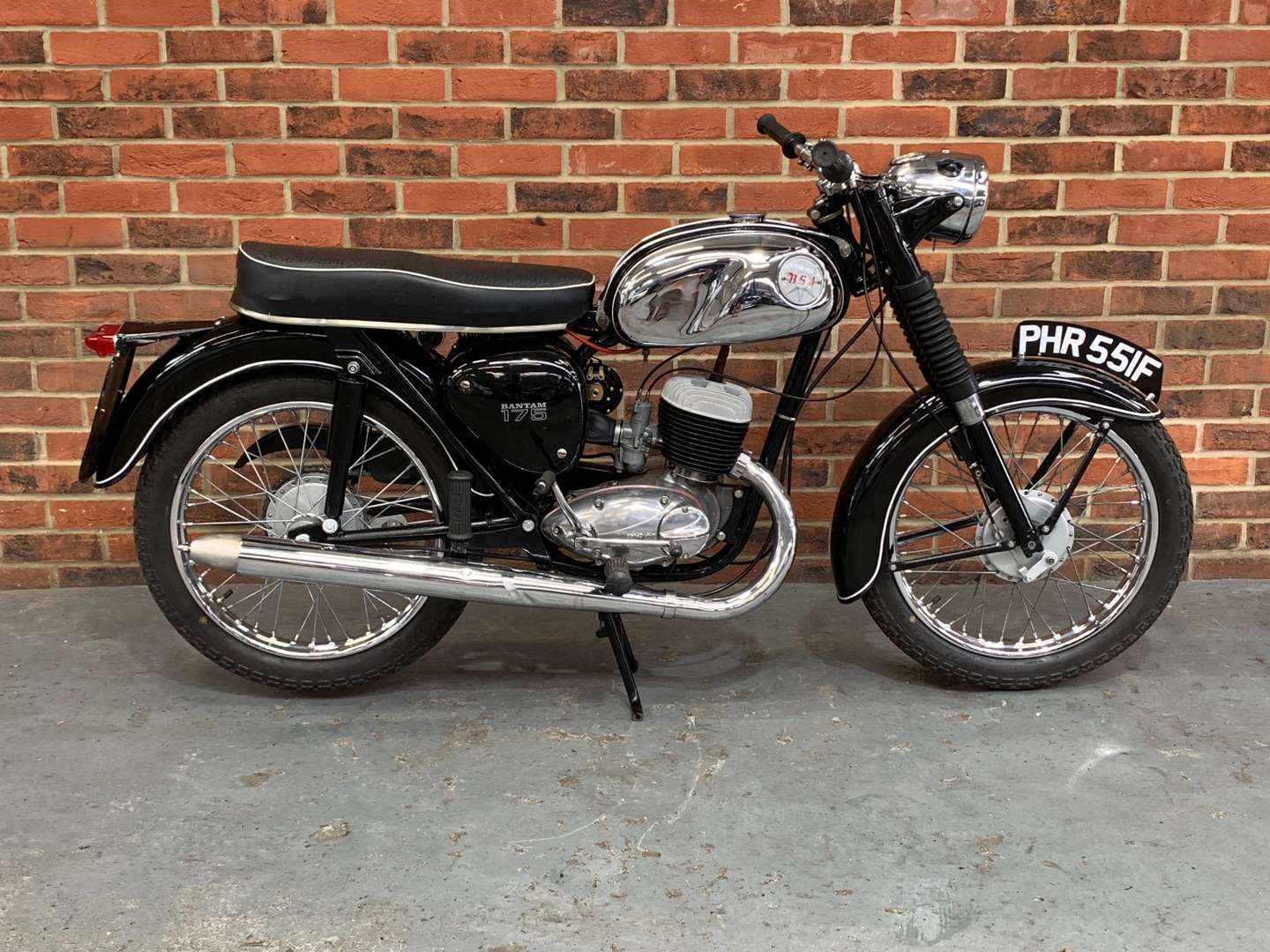 <p>1968 BSA BANTAM D14/4</p>