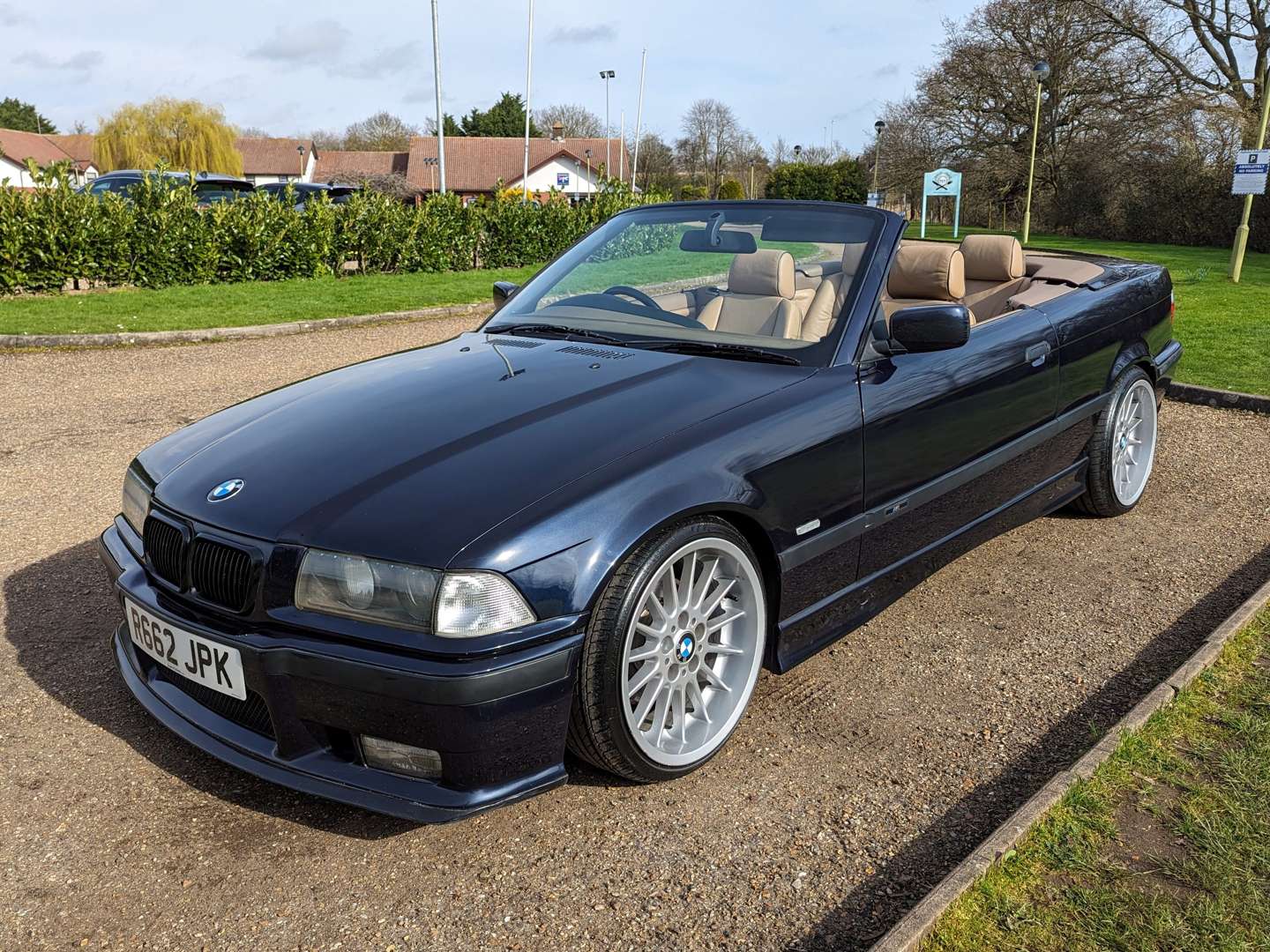 <p>1998 BMW 323I CONVERTIBLE AUTO</p>