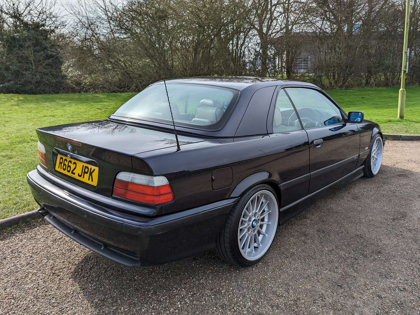 <p>1998 BMW 323I CONVERTIBLE AUTO</p>