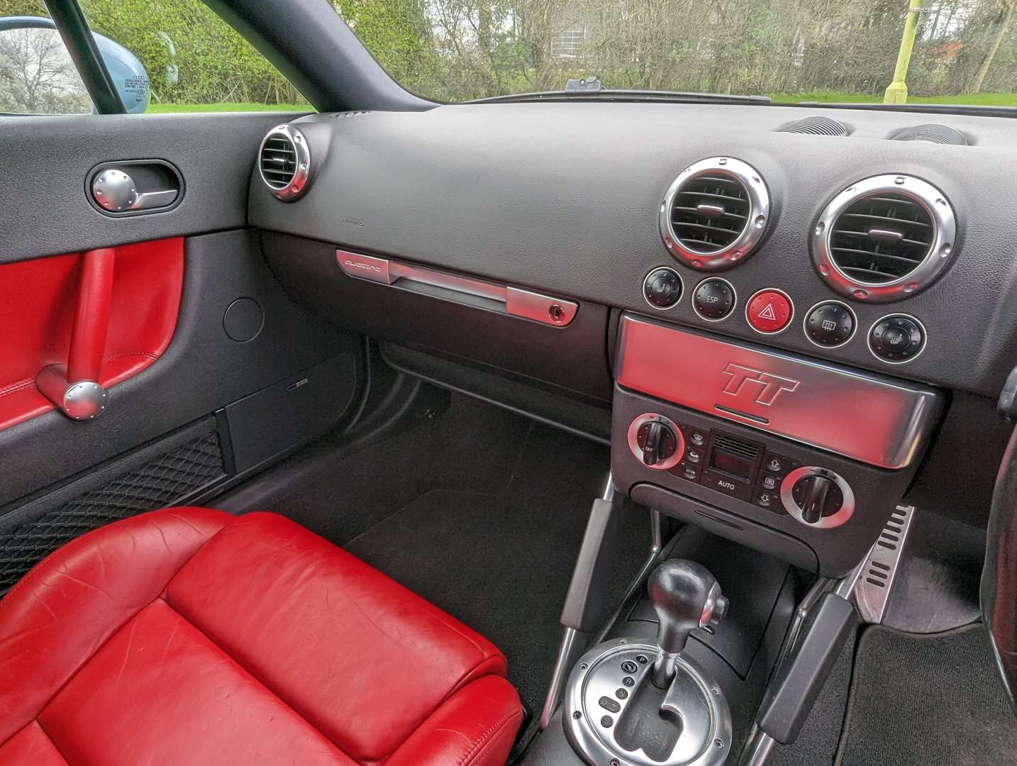 <p>2003 AUDI TT COUPE 3.2 QUATTRO AUTO</p>