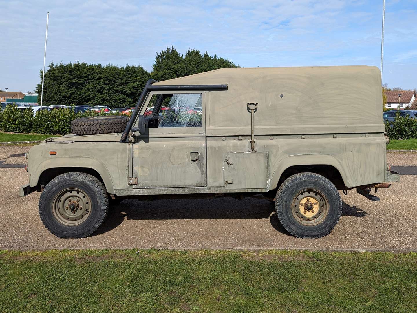 <p>1988 LAND ROVER 110 DEFENDER</p>