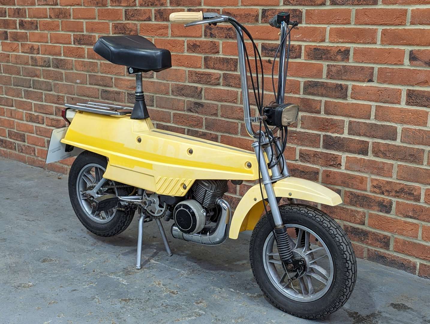 <p>1974 MOBYLETTE X7 50CC</p>