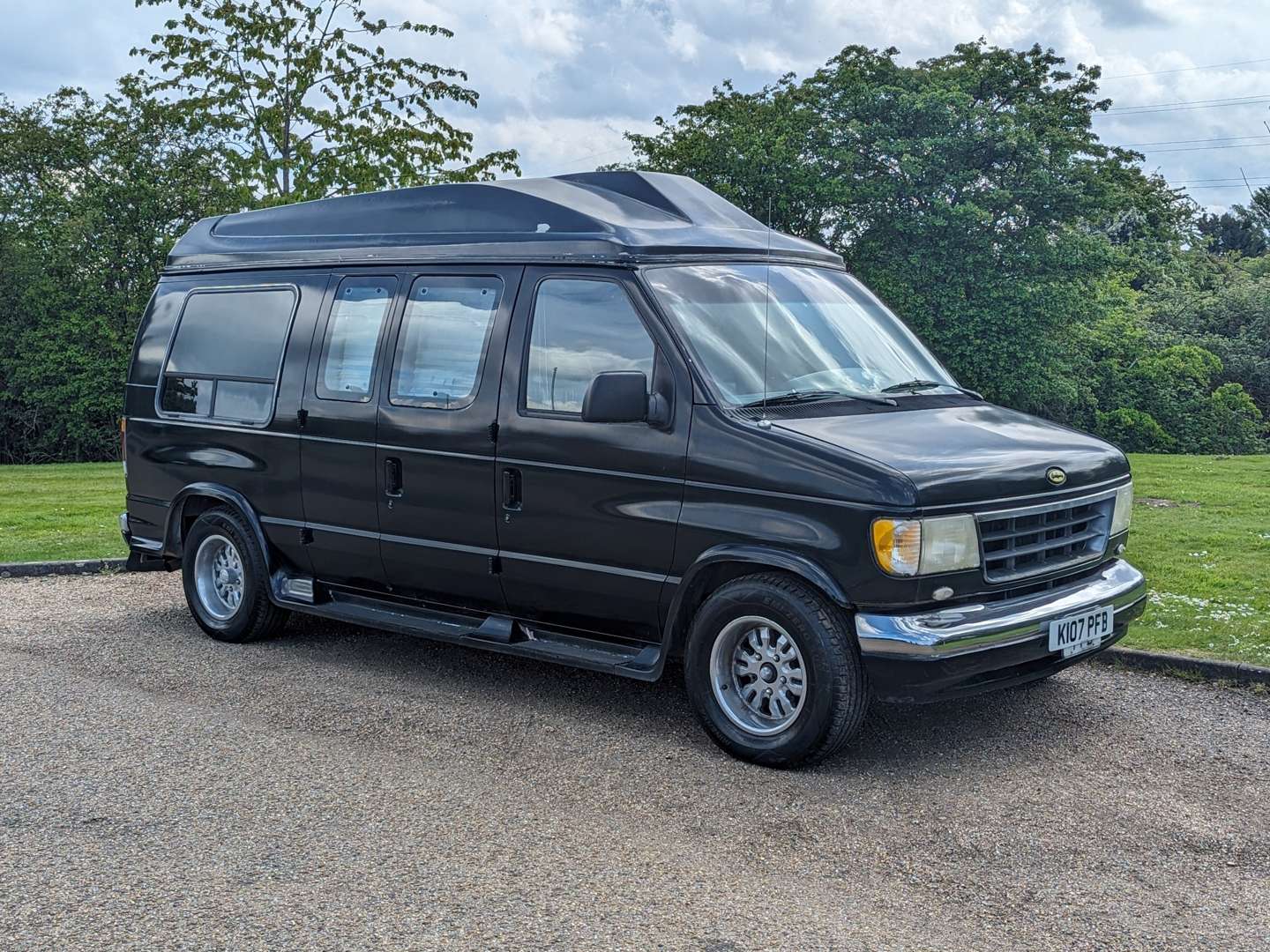 <p>1993 FORD ECONOLINE E150 LHD</p>