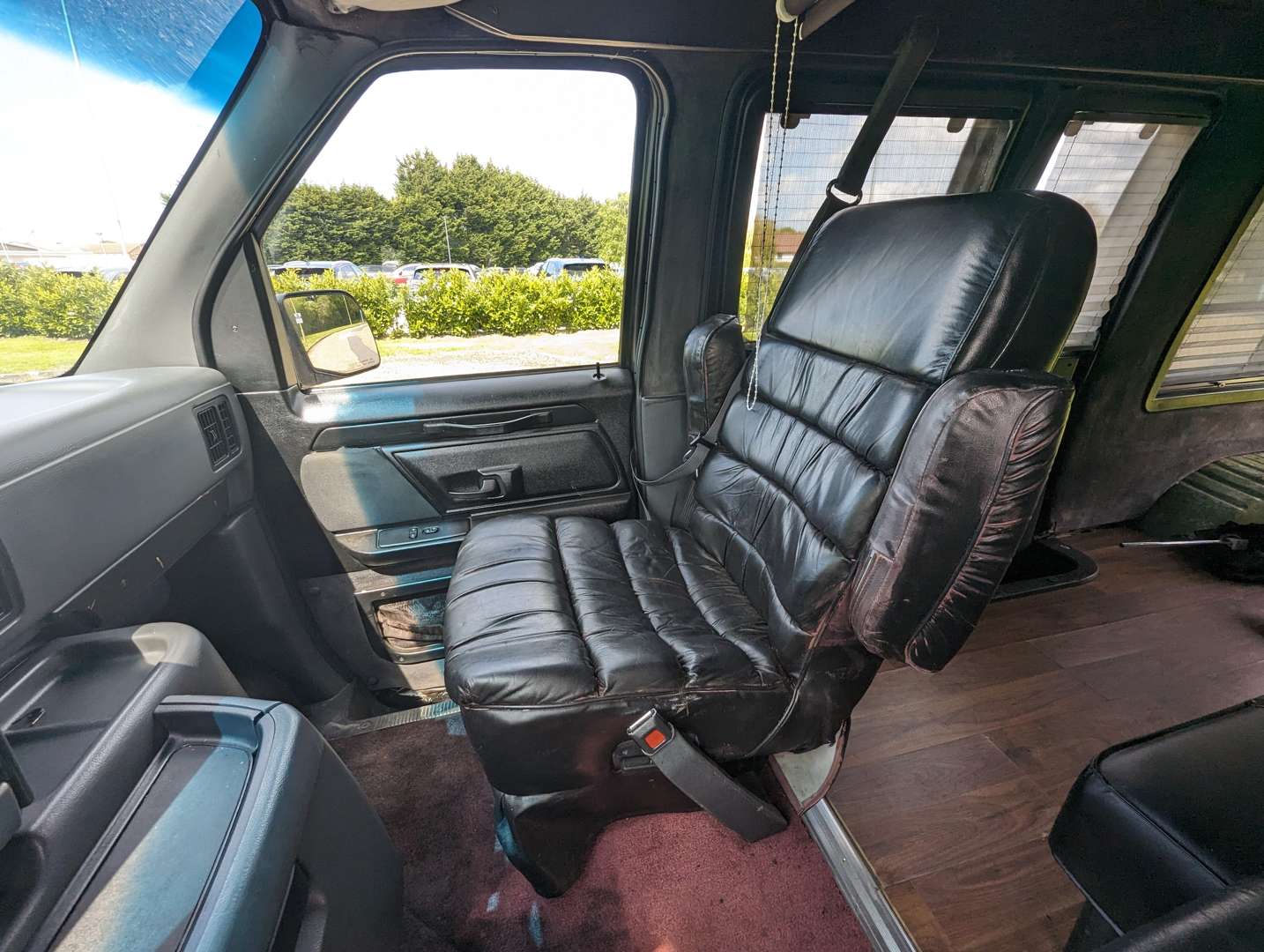 <p>1993 FORD ECONOLINE E150 LHD</p>